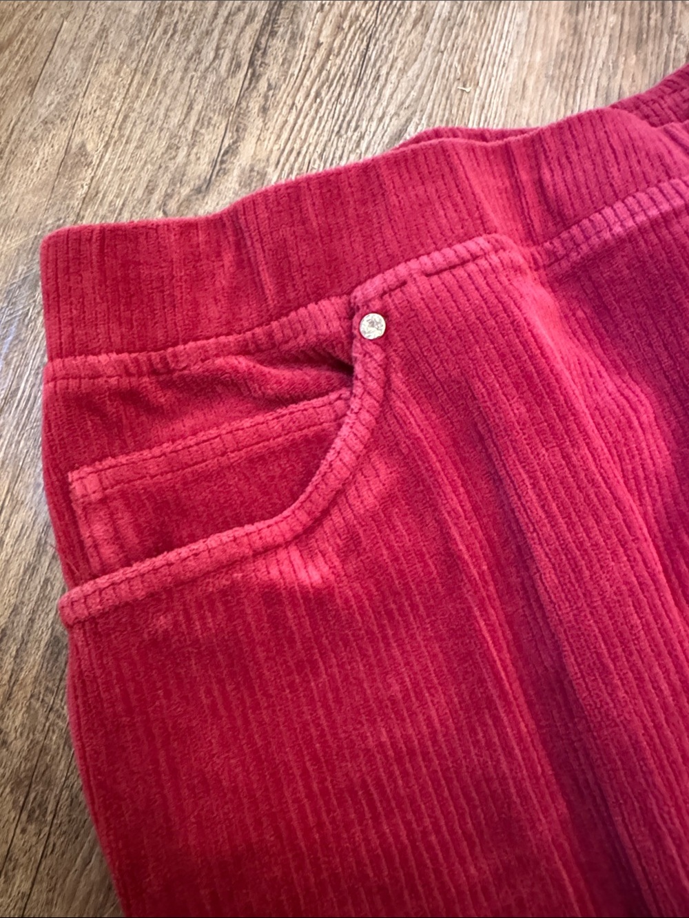Quacker Factory Raspberry Red Corduroy Cropped Pants - Picture 4 of 5